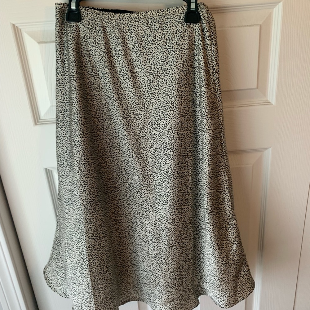 Cream polka dot flowy skirt